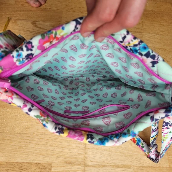 Vera Bradley Crossbody Bag - Picture 9 of 12